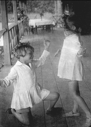 Я танцую в санатории Ольховка. 1935 год